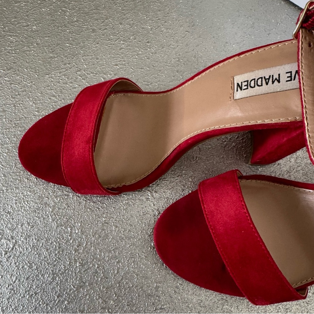 Steve Madden Bold Red Heeled Sandals - Picture 4 of 8